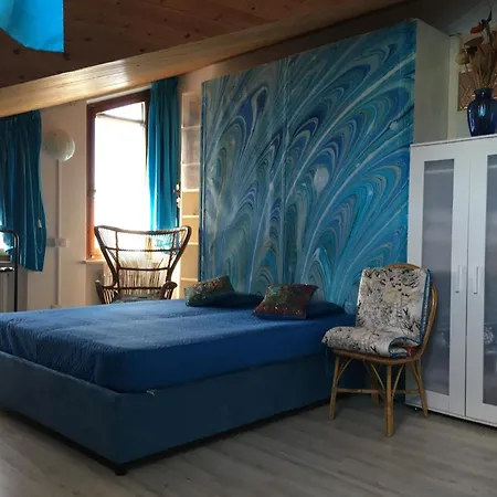 Mansarda Seaview Πανσιόν 3*